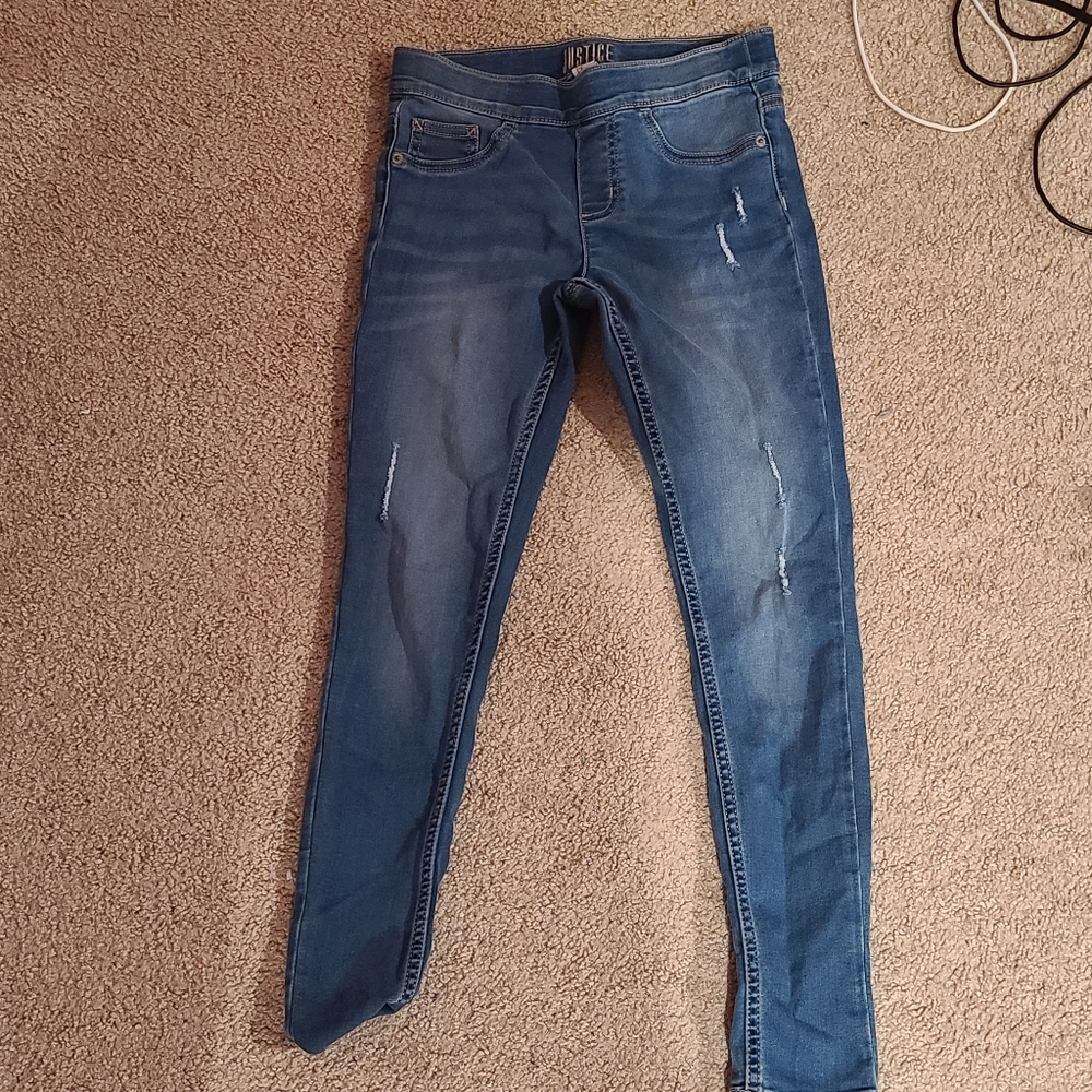 4 pairs of jeans